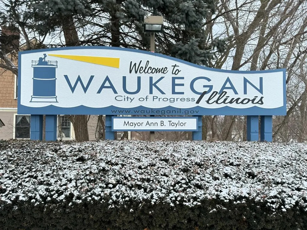 Milwaukee to Waukegan